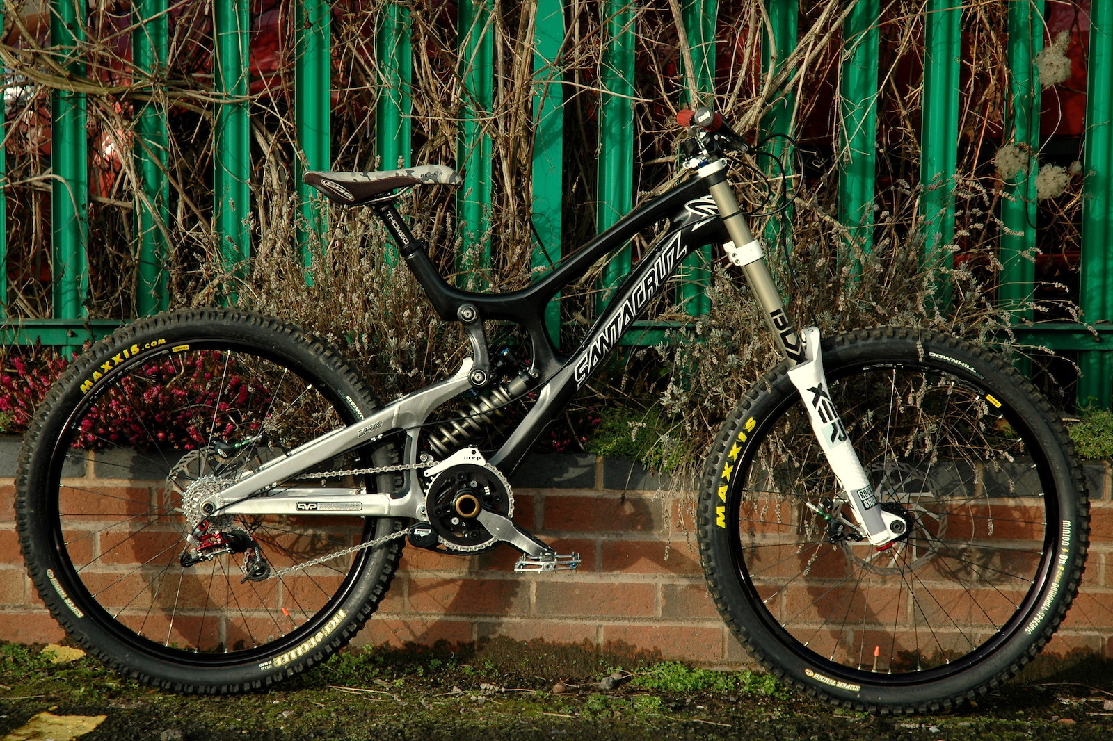 santa cruz v10 carbon 2019