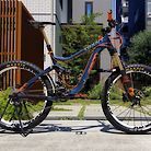 GIANT REIGN 0 CUSTOM