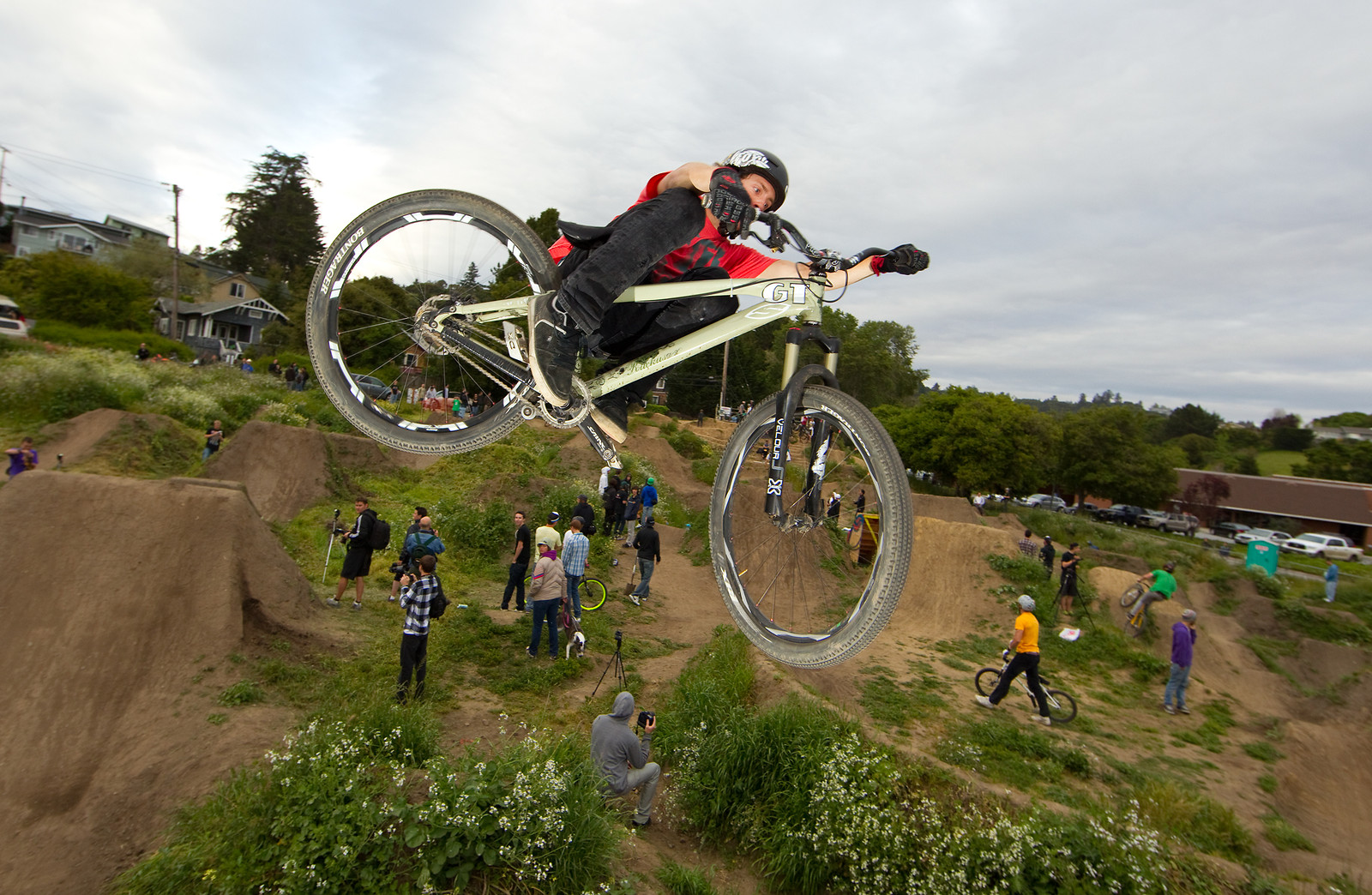 mountain biking hip pack