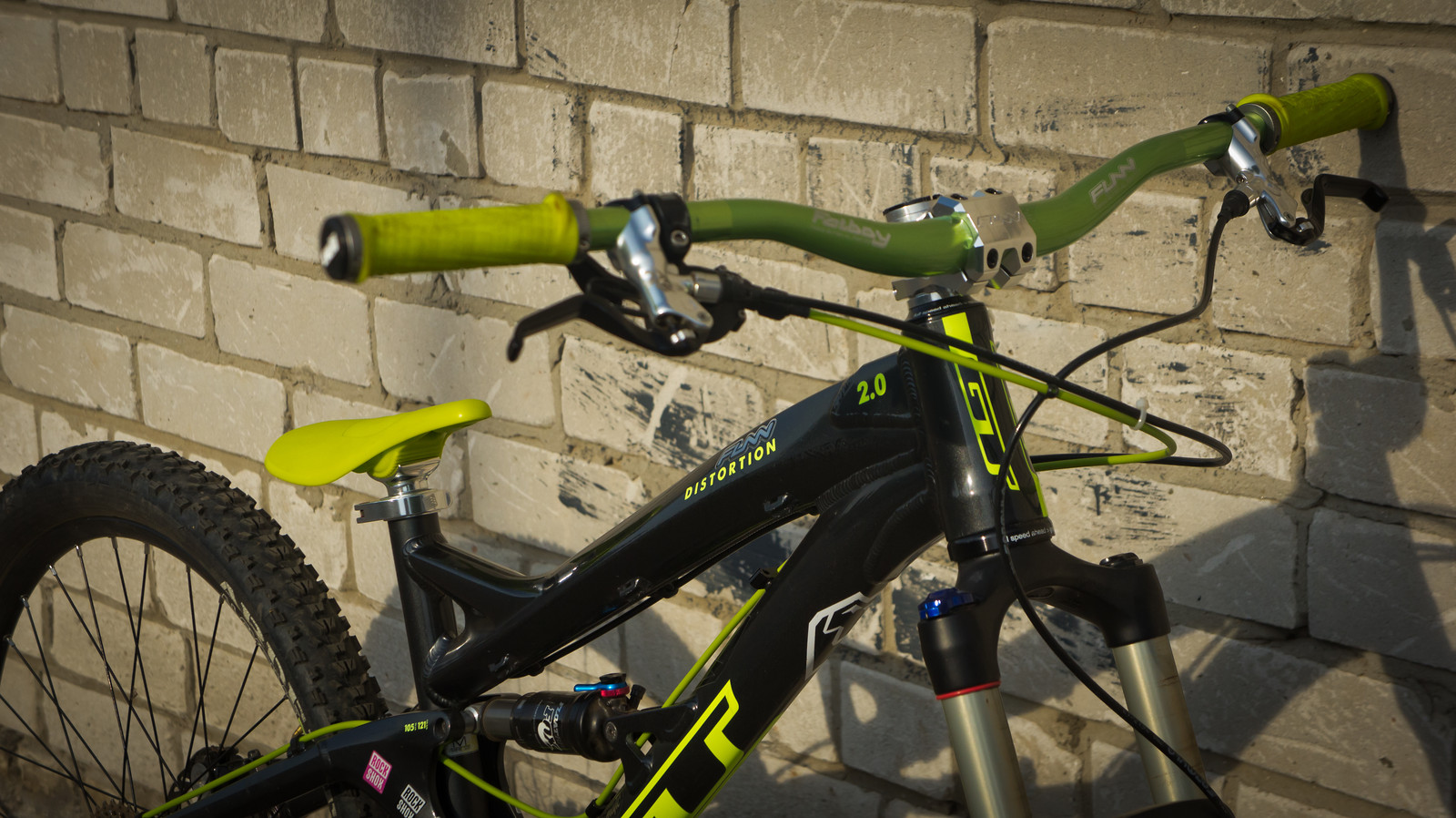 GT Distortion lime - B-race's Bike Check - Vital MTB