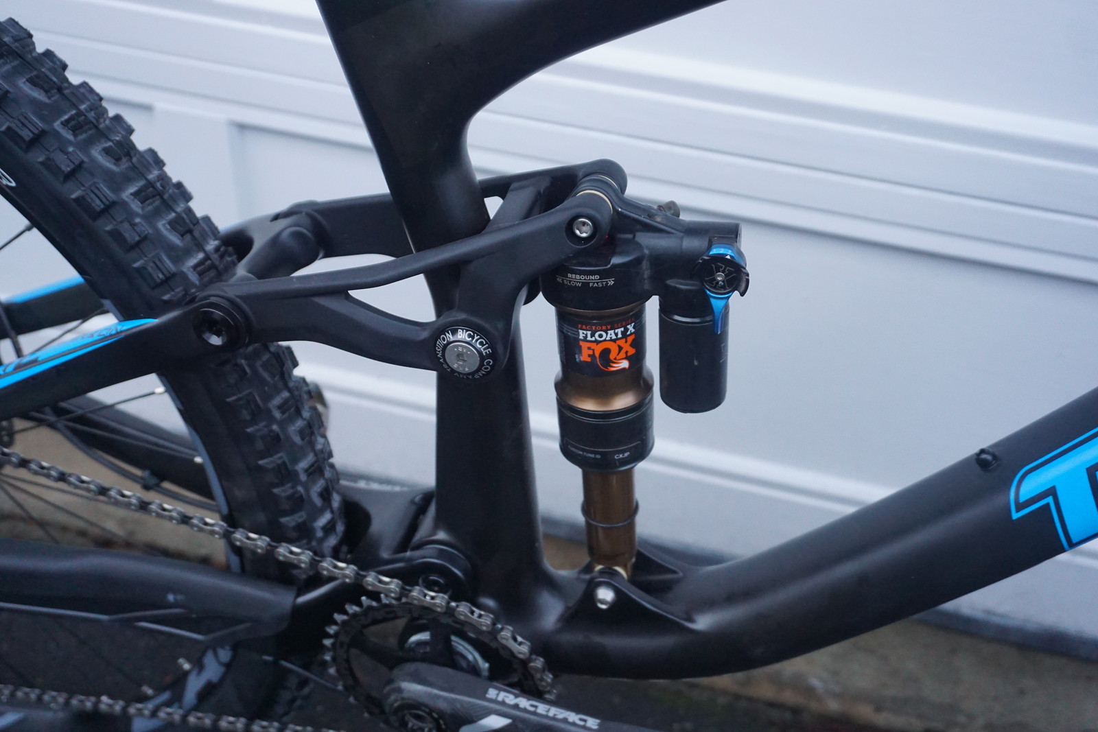 e bike tow ball carrier