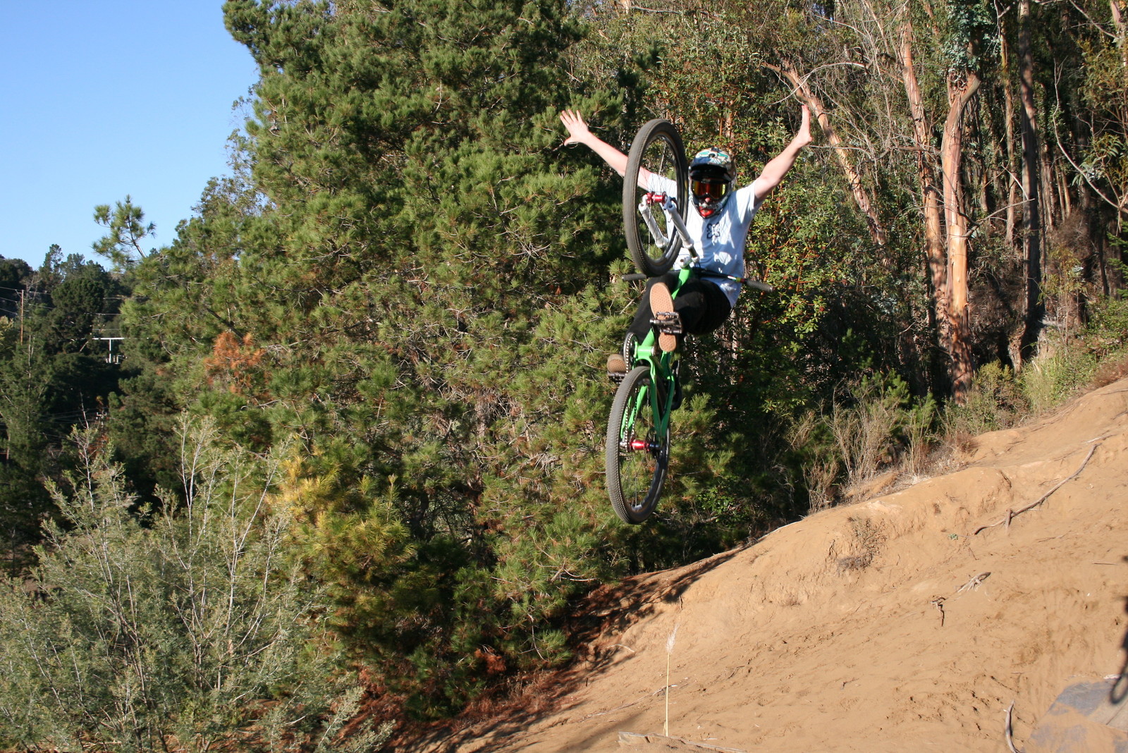 tuck no hander Liam Mountain Biking Pictures Vital MTB