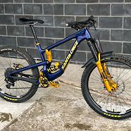 Santa Cruz Nömad V4 CC Custom painted/Anodized