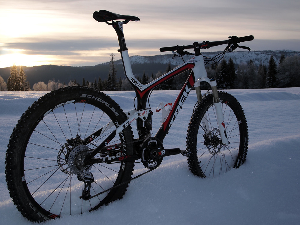 trek top fuel 9.7 full suspension mountain bike
