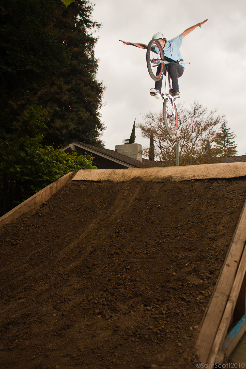 Tuck No hander Nick Watkins Mountain Biking Pictures Vital MTB