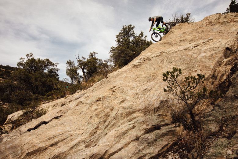 Specialized Enduro Comp 650b - 2017 Vital MTB Test Sessions