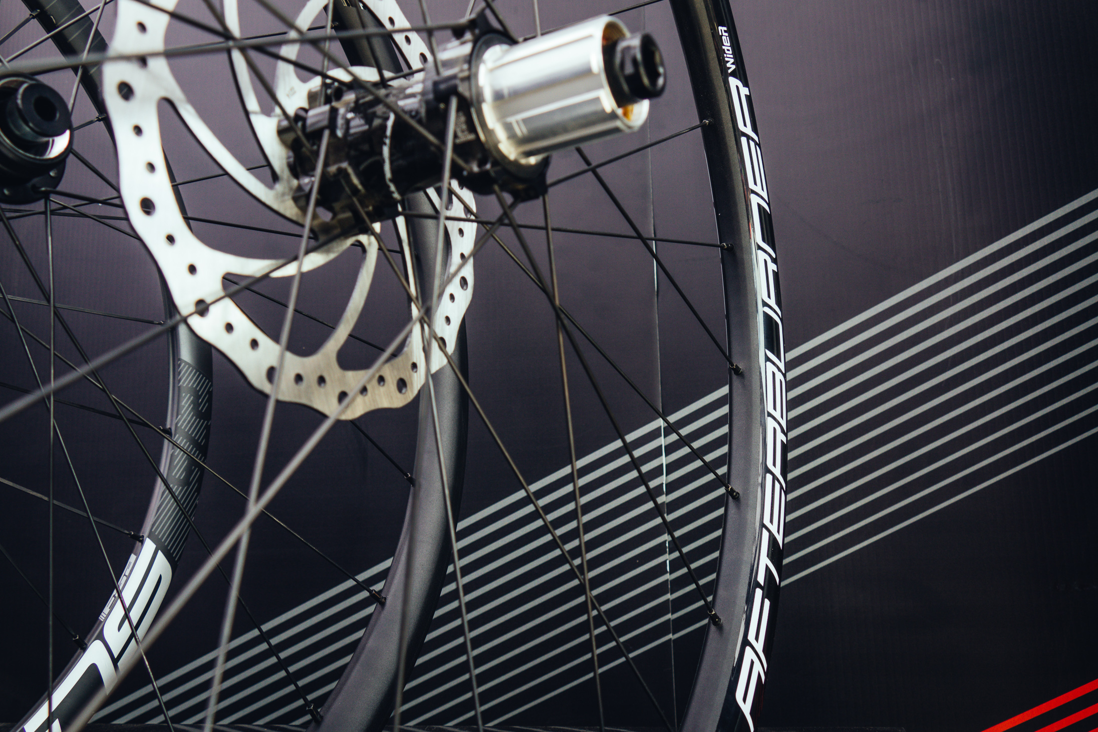 FSA Afterburner WideR Wheels FredLikesTrikes Mountain Biking