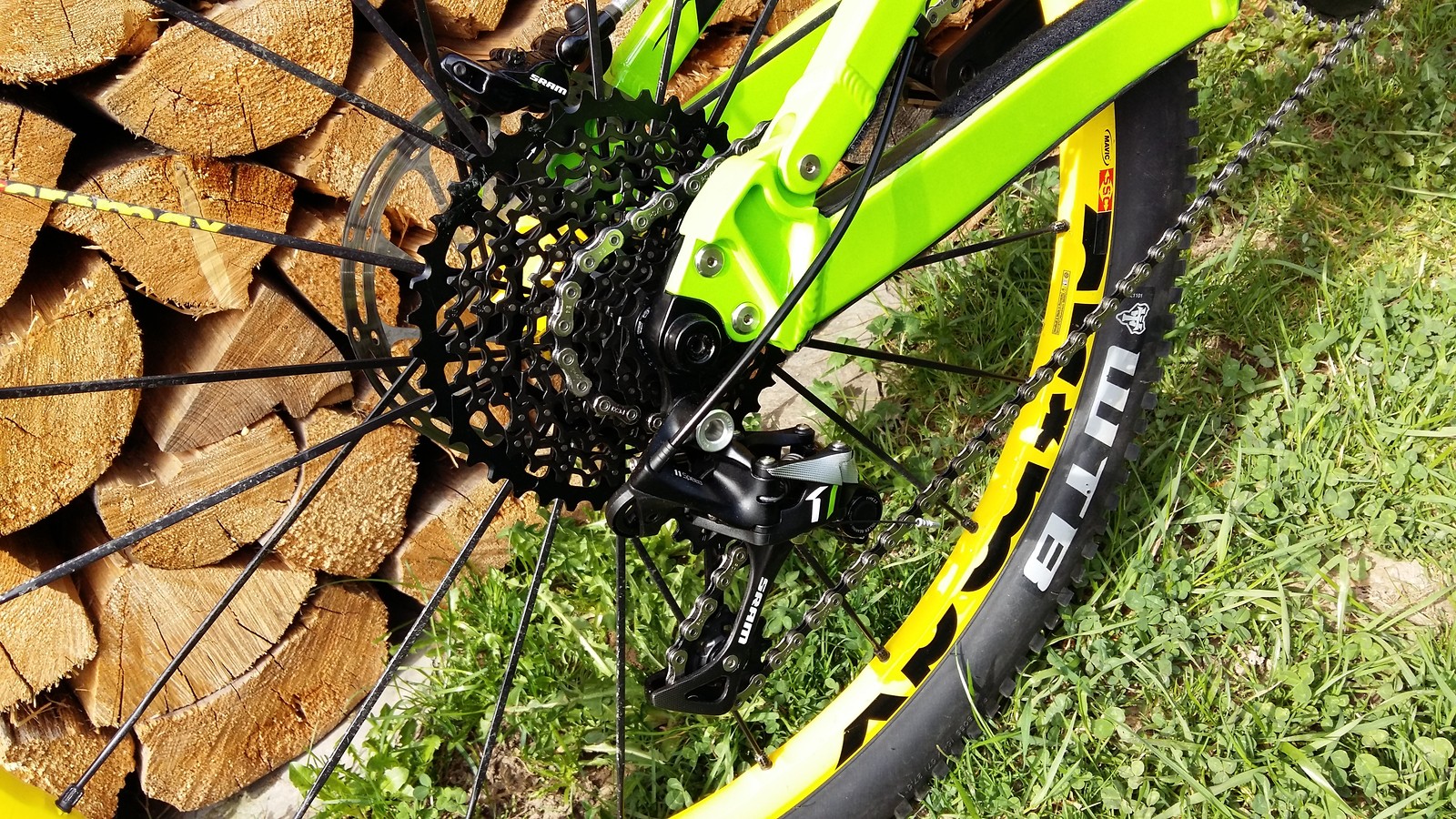 nukeproof horizon 27.5