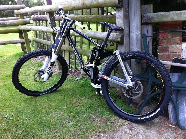 K9 Industries Dh001s Factory Jason Morgan S Bike Check Vital Mtb