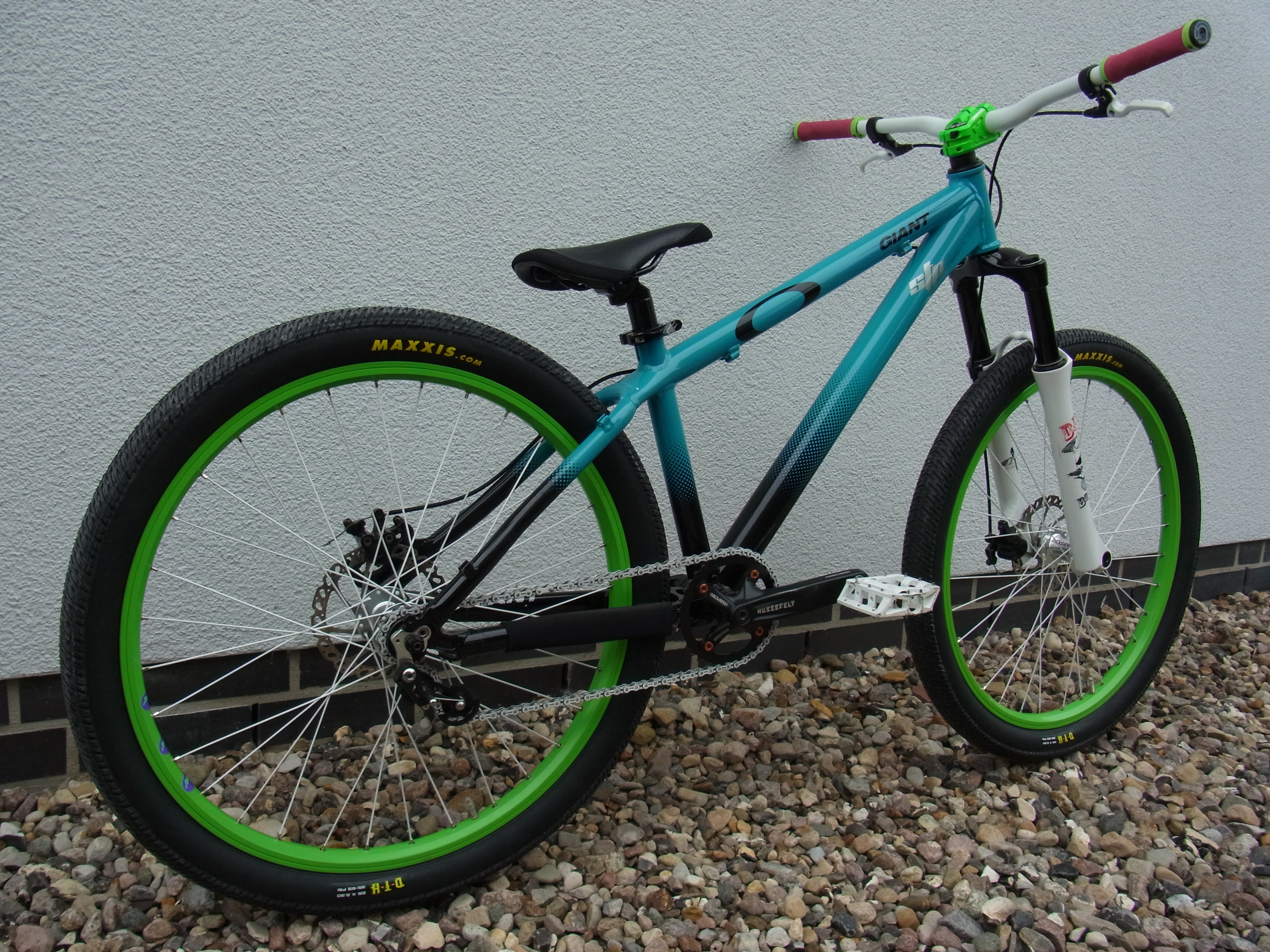 Giant STP Surferdude's Bike Check Vital MTB