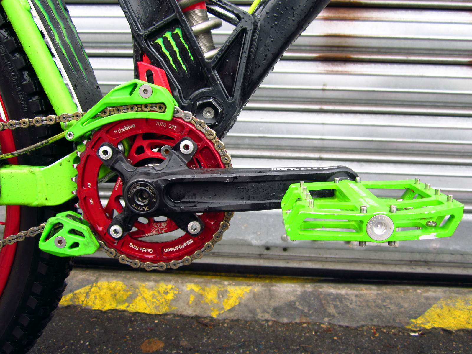 IRONHORSE Sunday Edition IRONRIDER - IRONRIDER's Bike Check - Vital MTB