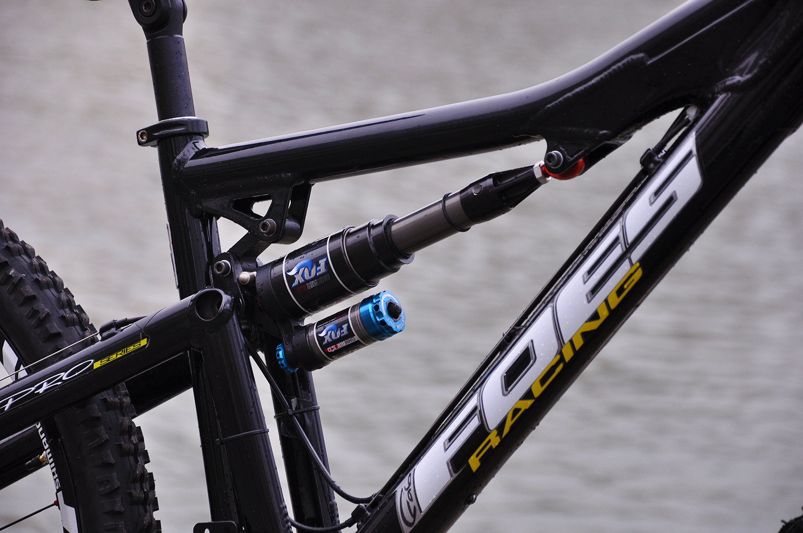 FOES Racing XCT 2:1 Pro Series - IRONRIDER's Bike Check
