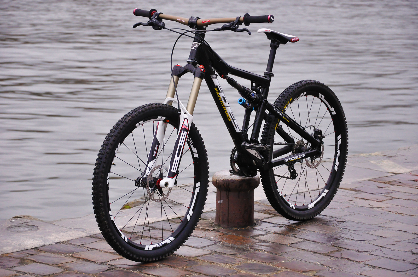 FOES Racing XCT 2:1 Pro Series - IRONRIDER's Bike Check