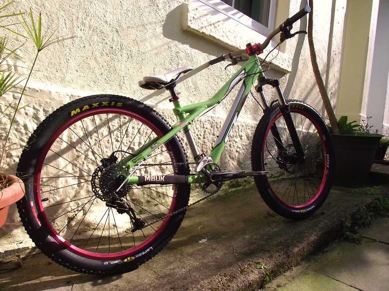 gt moto mountain bike