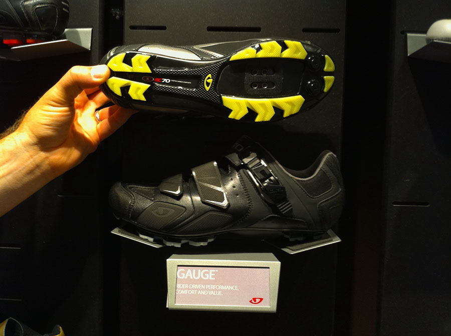 giro gauge shoes