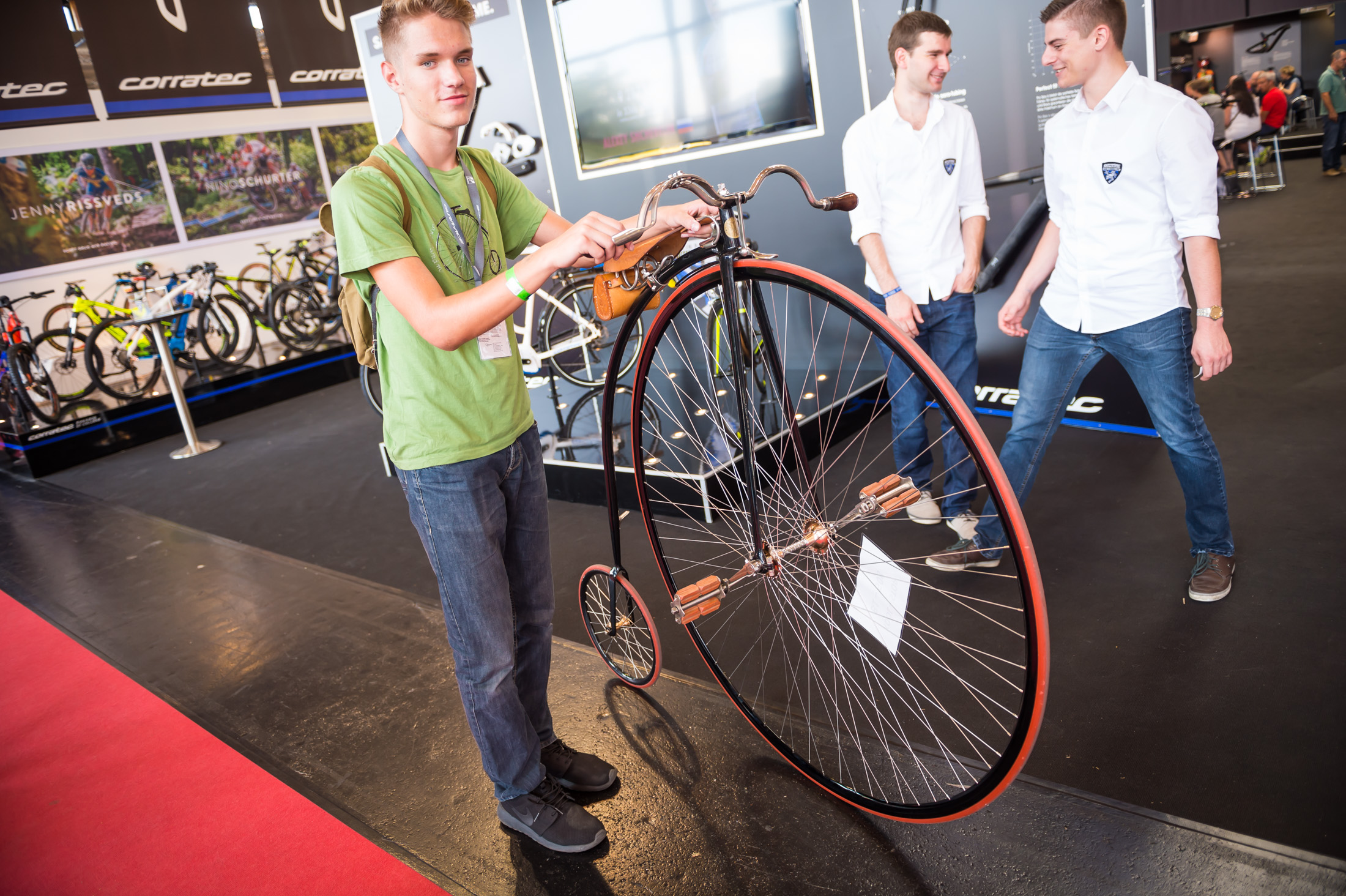 largest bike wheel size