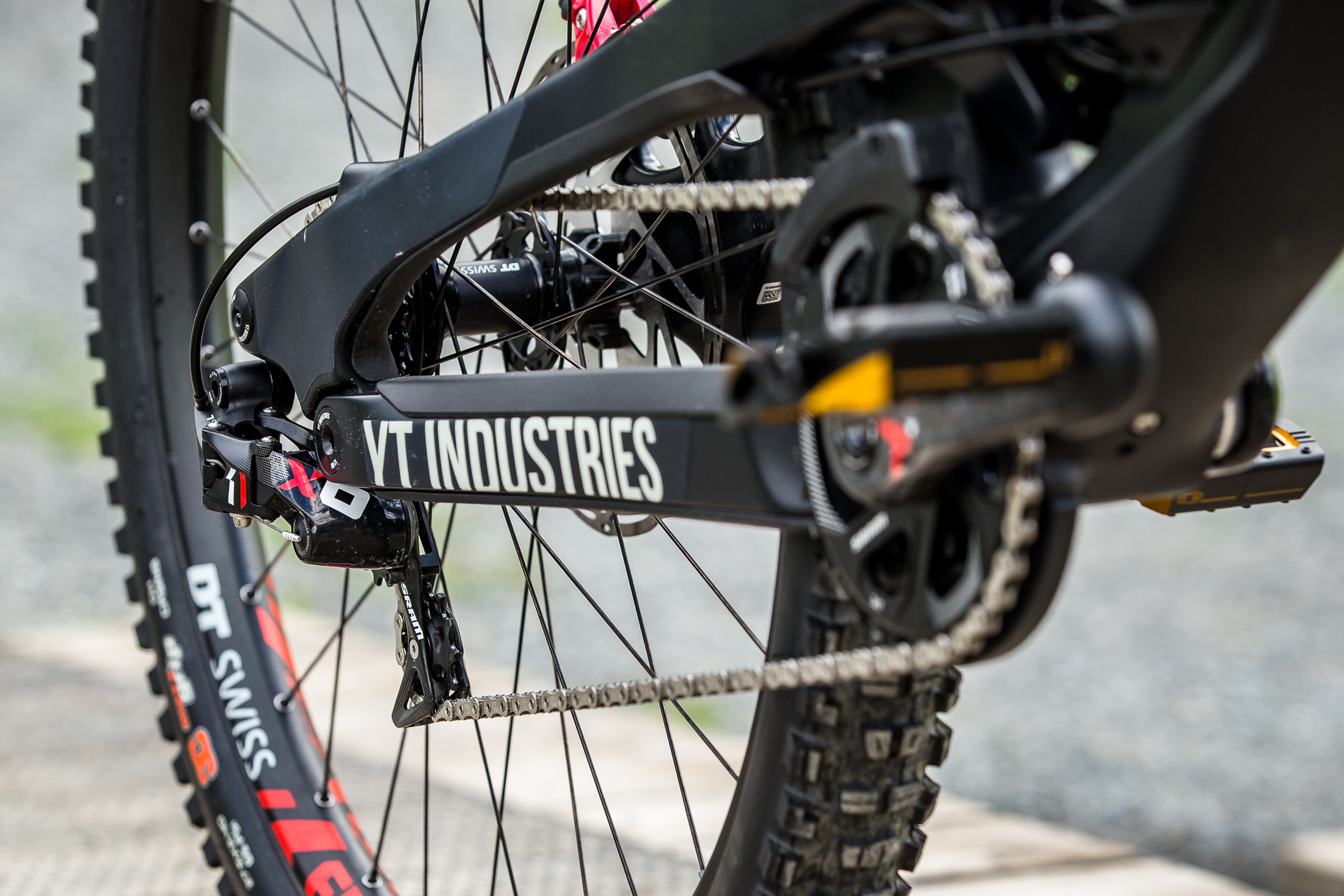 SRAM X0 DH Drivetrain WINNING BIKE Vali Höll's YT TUES Mountain