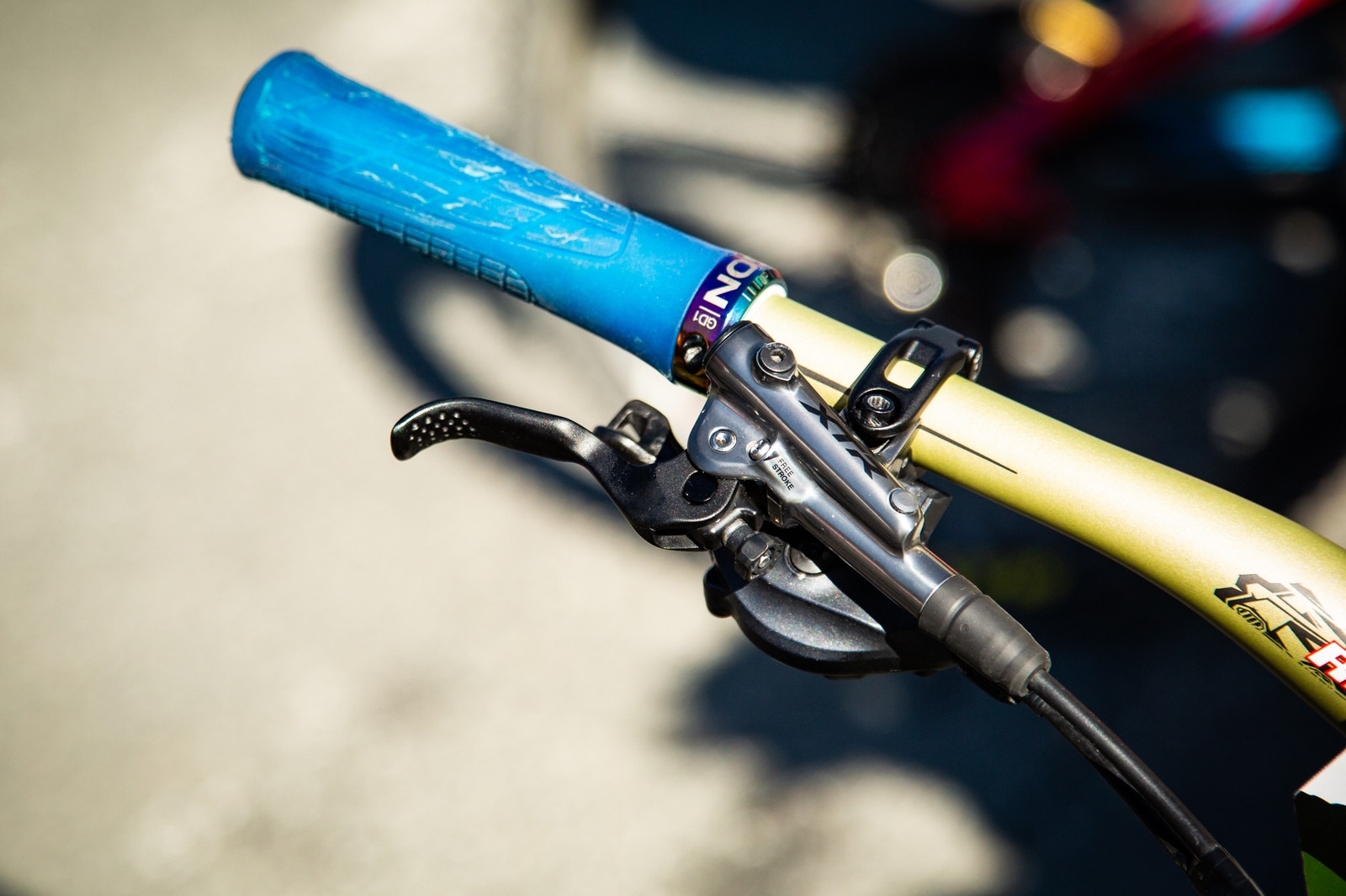 XTR levers, Ergon grips, and Renthal Carbon handlebar PIT BITS
