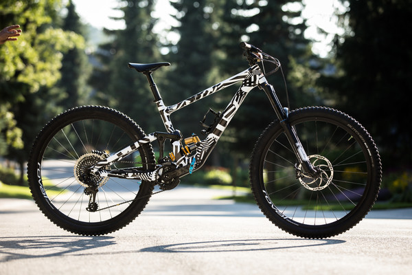 enduro mtb rider
