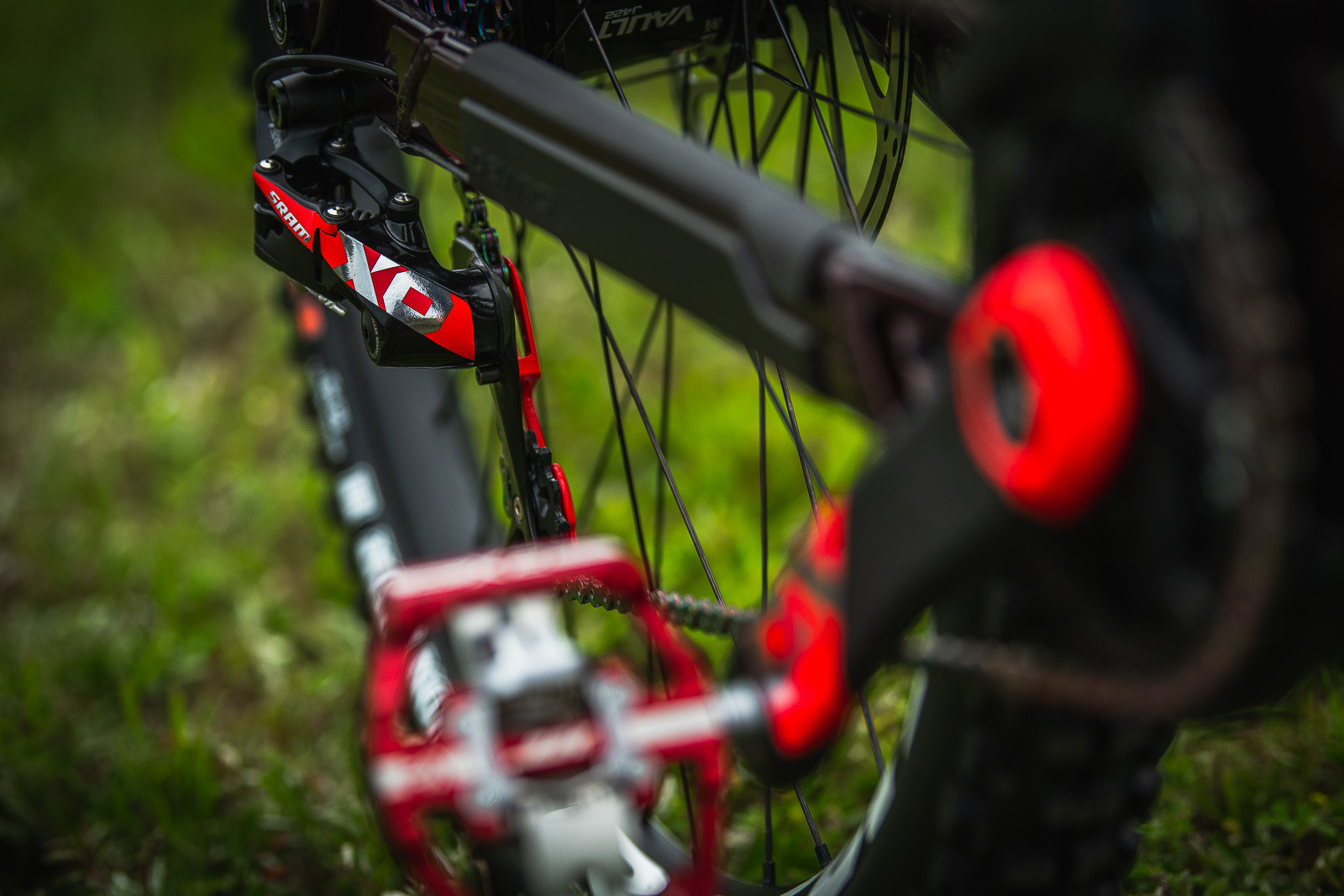 SRAM X0 DH Drivetrain Devinci Unior World Championships Downhill Race