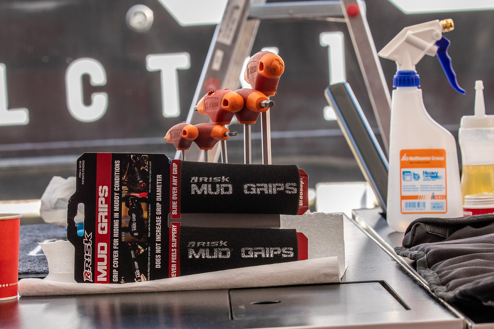 Mud Grips PIT BITS 1 Lourdes World Cup Downhill Mountain Biking