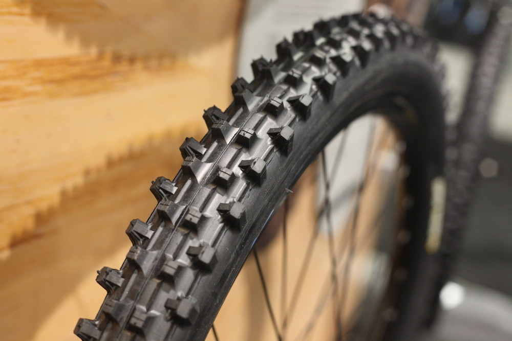 maxxis wet scream 2.5