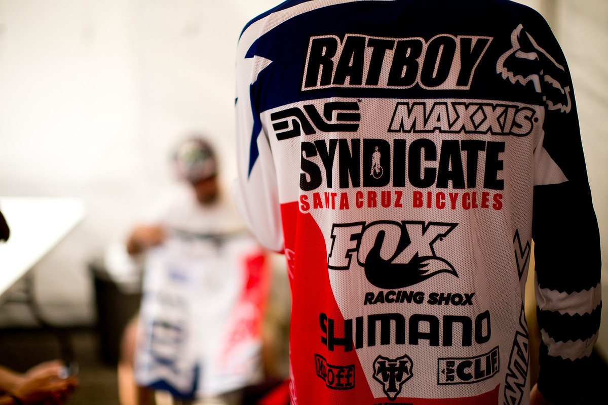 santa cruz syndicate jersey
