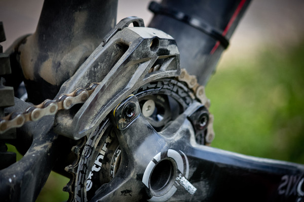 Race face chain guide clearance