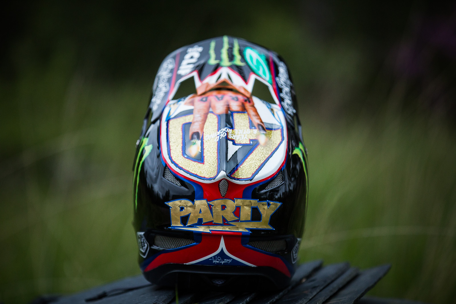 Troy Lee Designs Helmet >> Fort William PIT BITS - Steve Peat's New Custom-painted ... Troy Lee Designs Helmet >> Fort William PIT BITS - Steve Peat's New Custom-painted ...