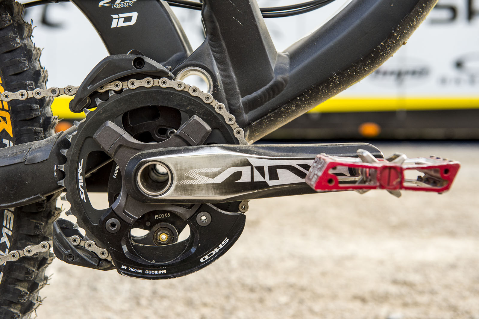 saint crankset