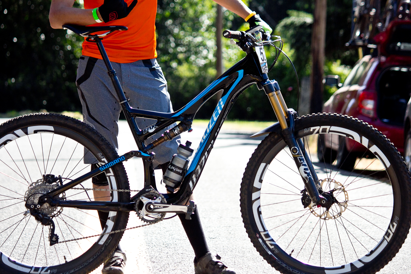 specialized pump track bike