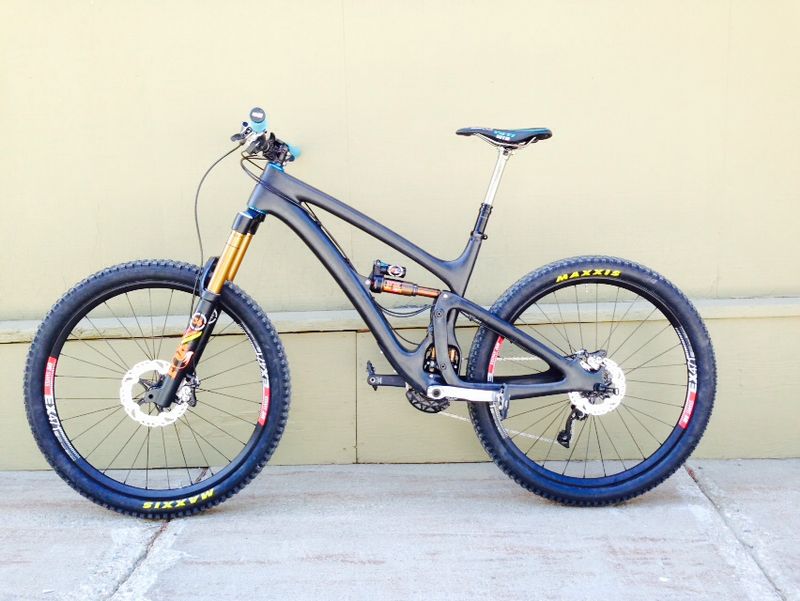 Jared Graves' Prototype Long-Travel Yeti SB6C with Switch Infinity