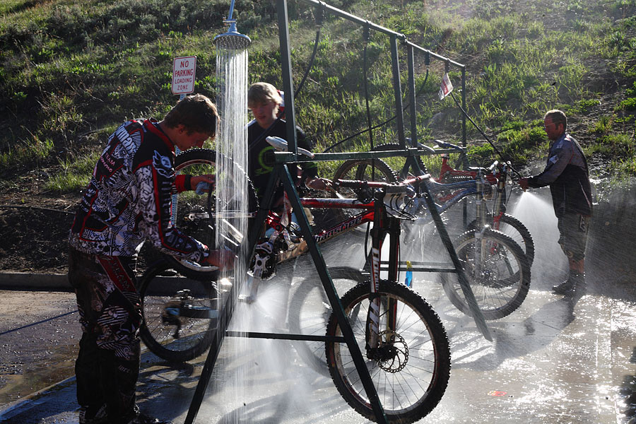 Bike Wash 2010 Triple DHip Downhill Stage Race Mountain Biking Pictures Vital MTB