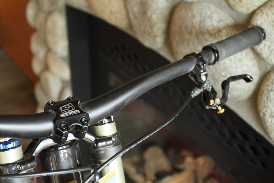 Prototype Carbon EDGE Bars First Ride Santa Cruz Carbon V10