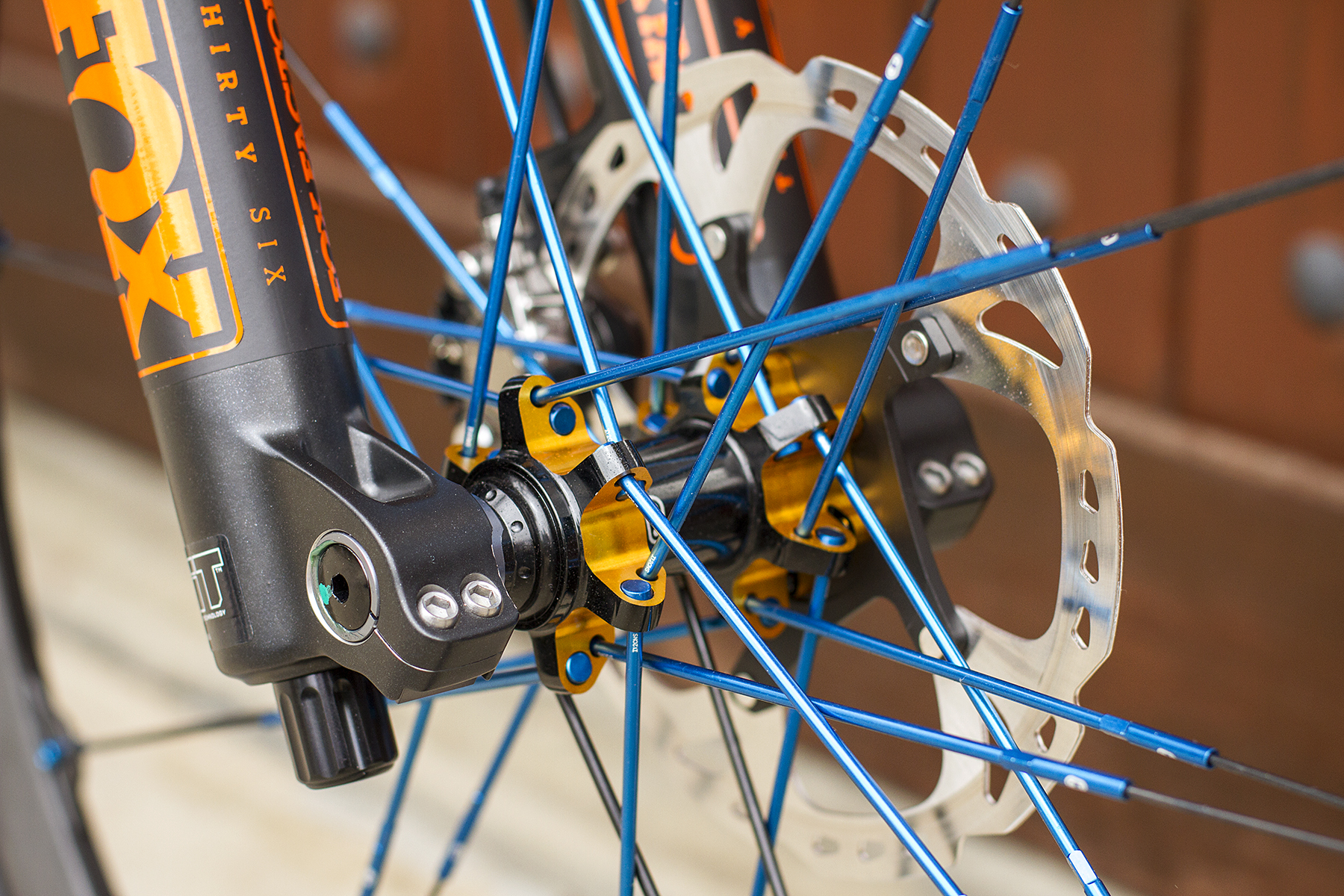 FOX 36 Fork with Crank Brothers Cobalt 11 Carbon Wheels Legend Bike