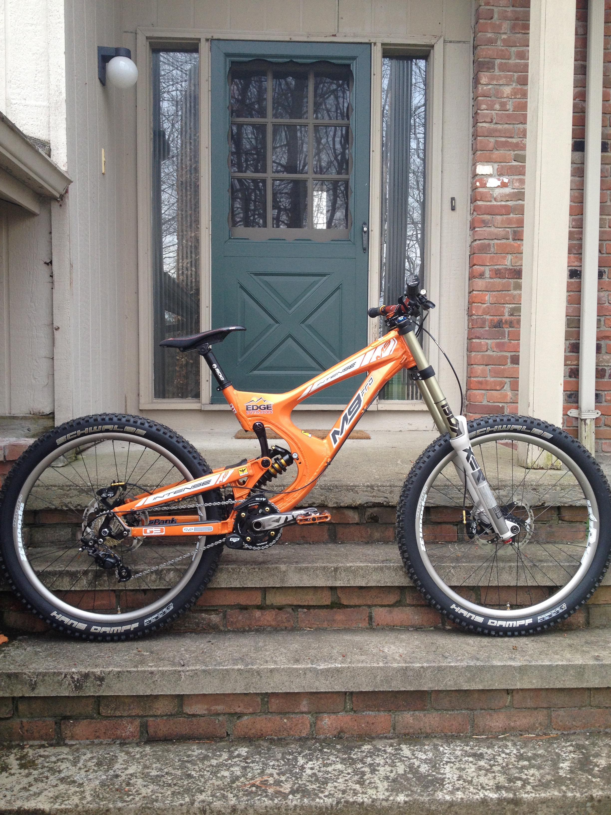 Tangerine Dream Intense M9 MCFlow's Bike Check Vital MTB