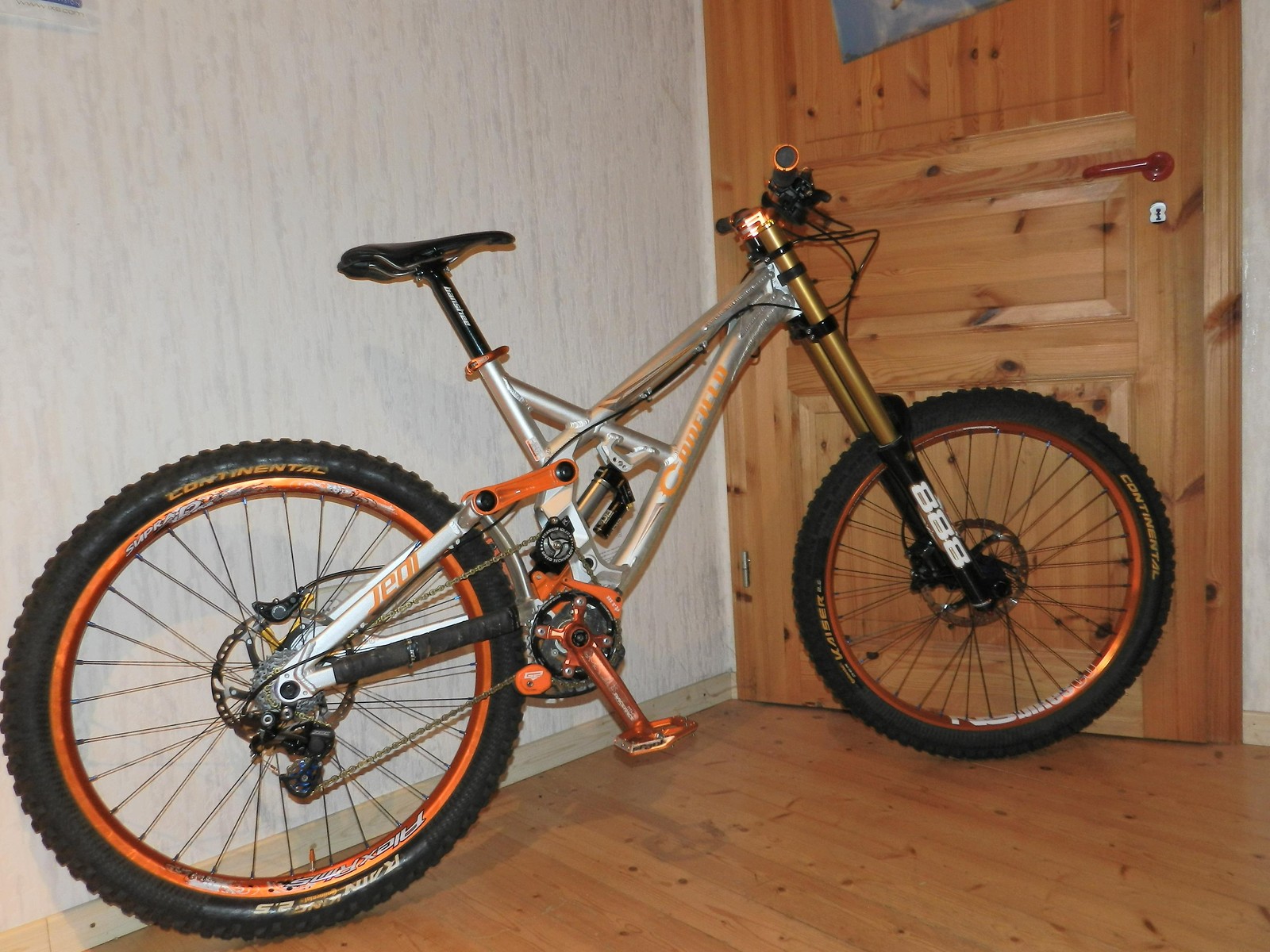 commencal furious 2009