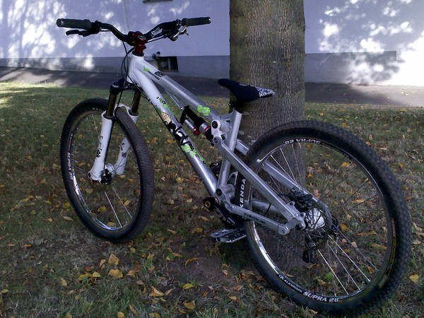 Yt Play 2010 Custom By Reducer Tubereducer Mountain Biking Pictures Vital Mtb