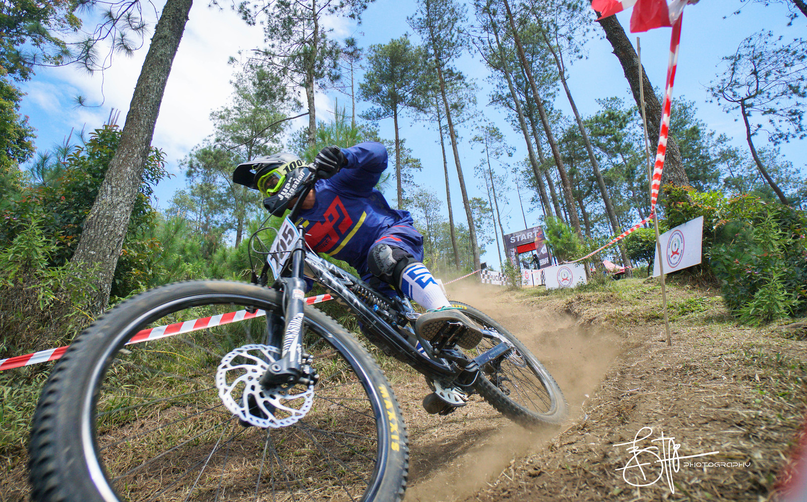 mountain biking cornering