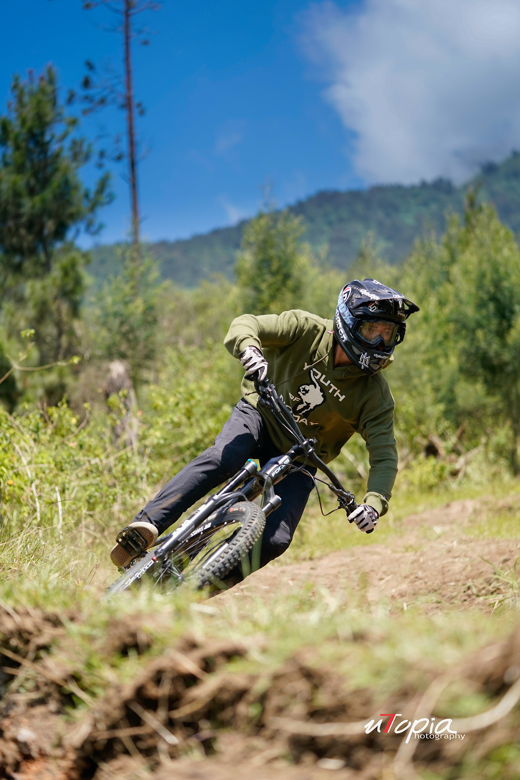 mountain biking cornering