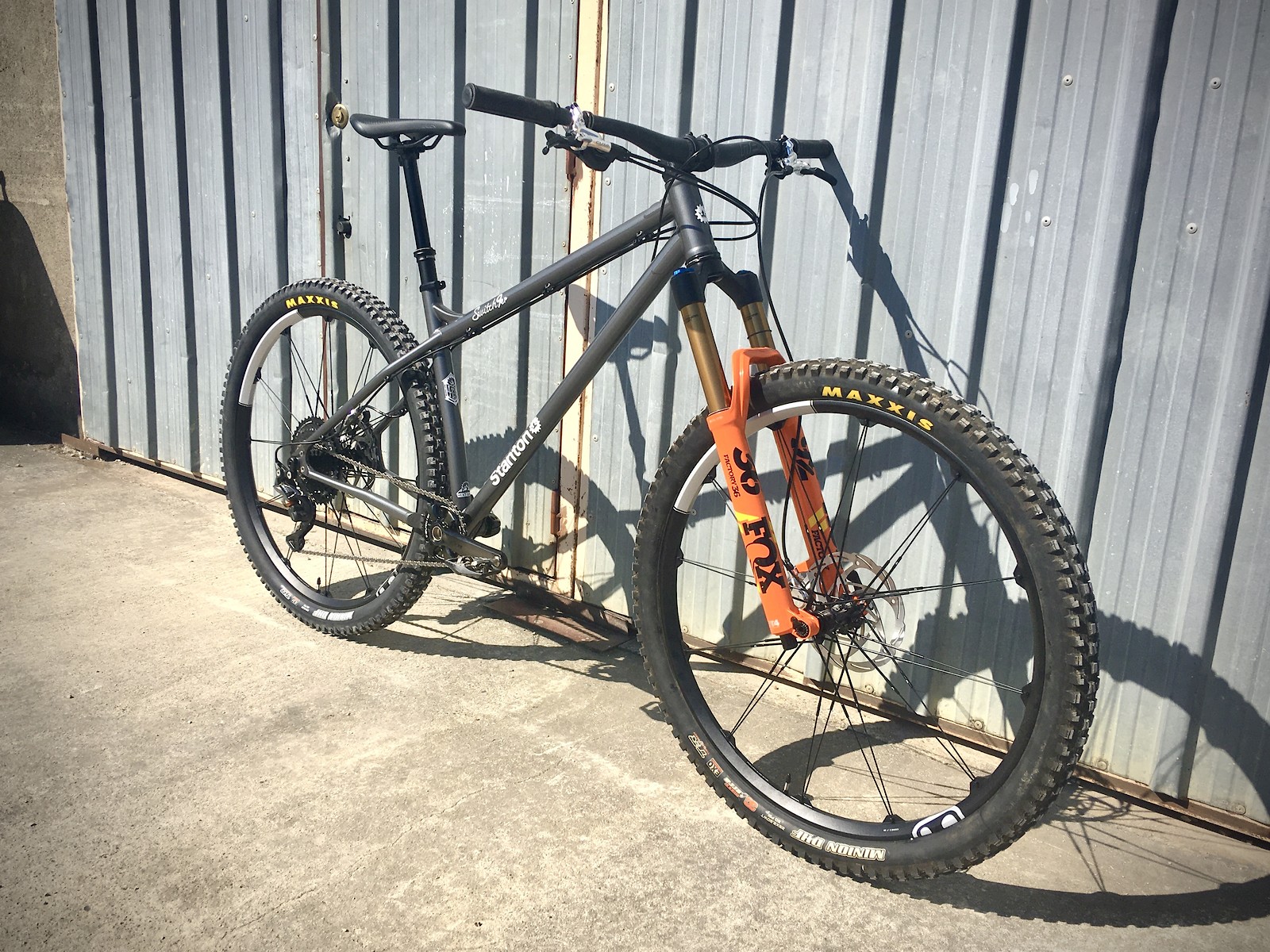 Stanton Switchback x FOX 36TALAS　スタントン Switchback – Stanton Bikes