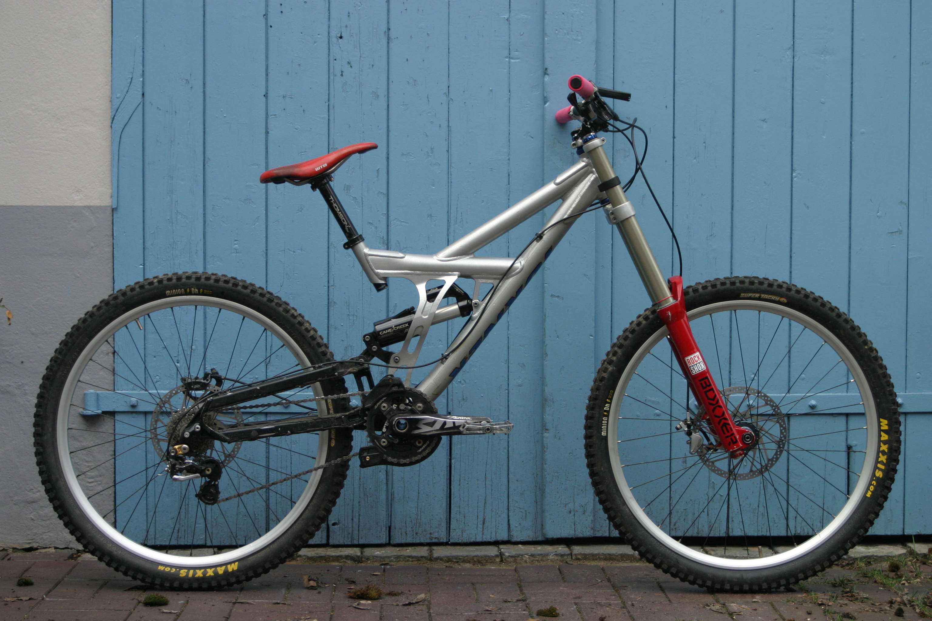 turner downhill bike