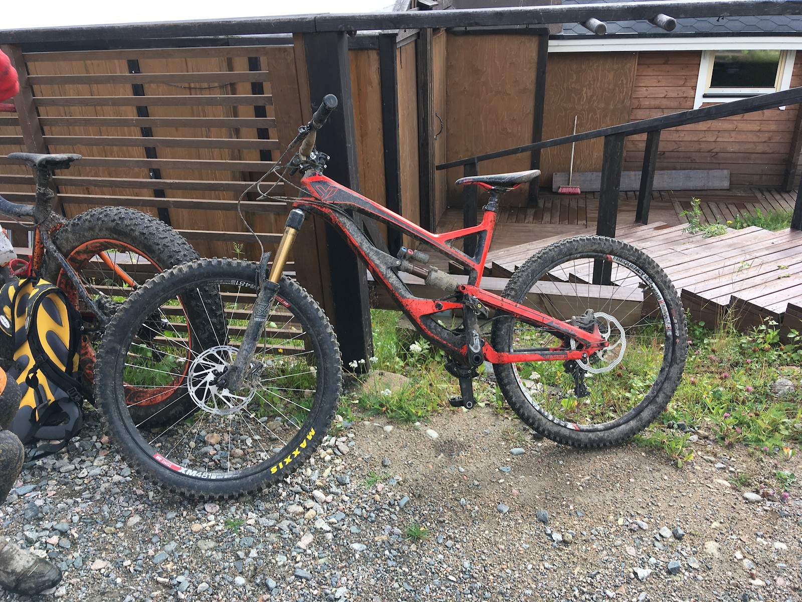 yt capra cf pro 27.5