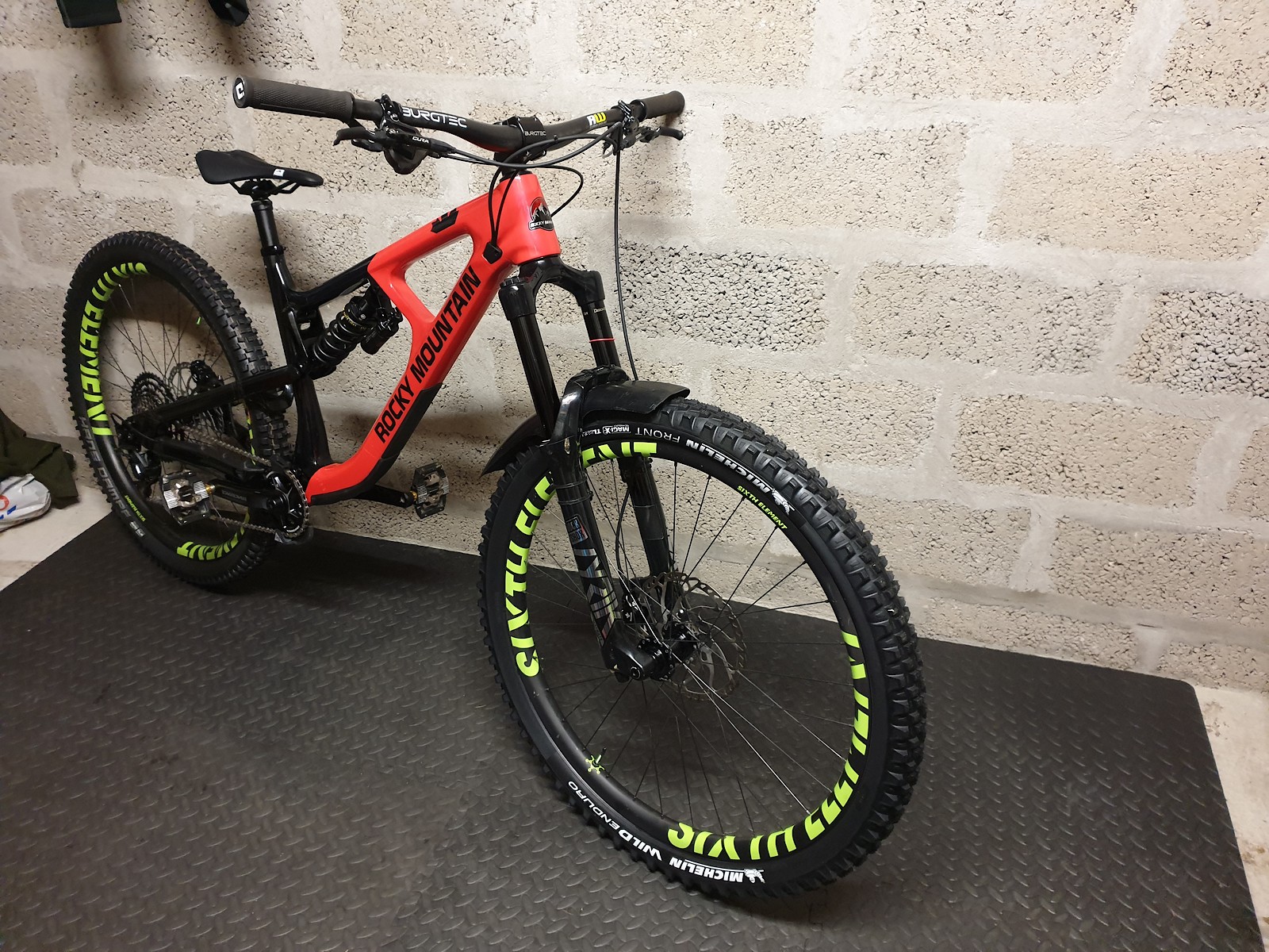 rocky mountain slayer shock size