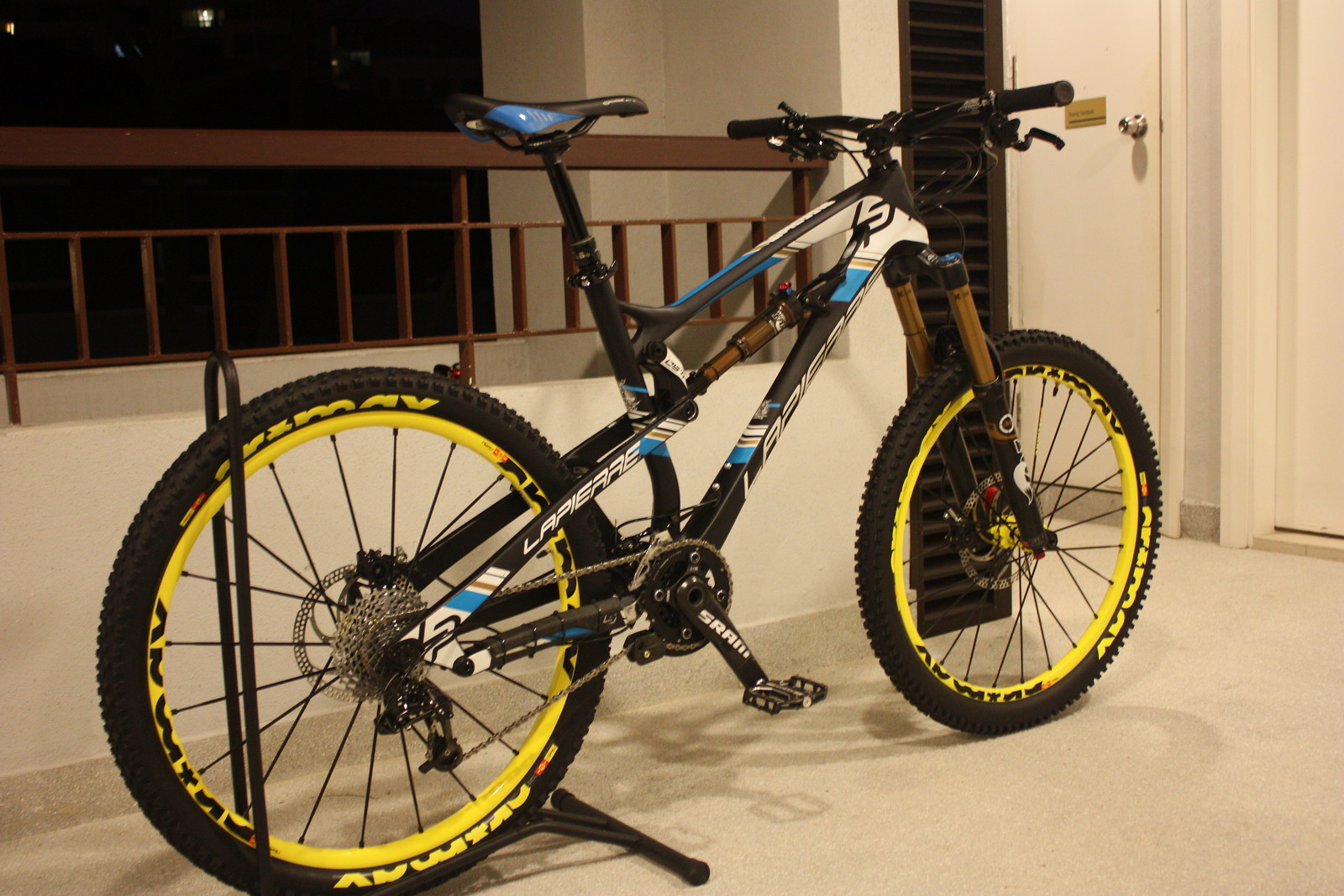 【2025年製 新品】 (2013) 916 Spicy Lapierre - MTB Vital - Check Bike jmang's パーツ