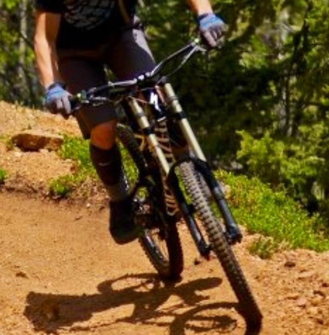 specialized status 2012