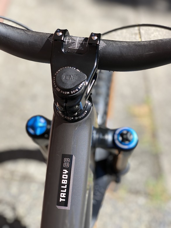 ultimate use summit carbon handlebar