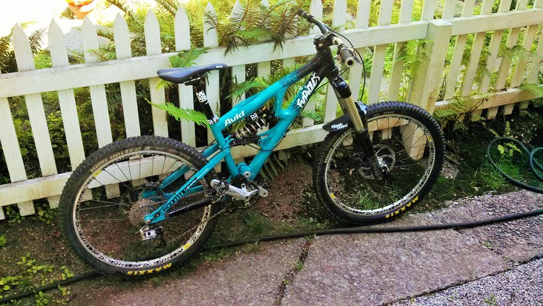 commencal furious 2009