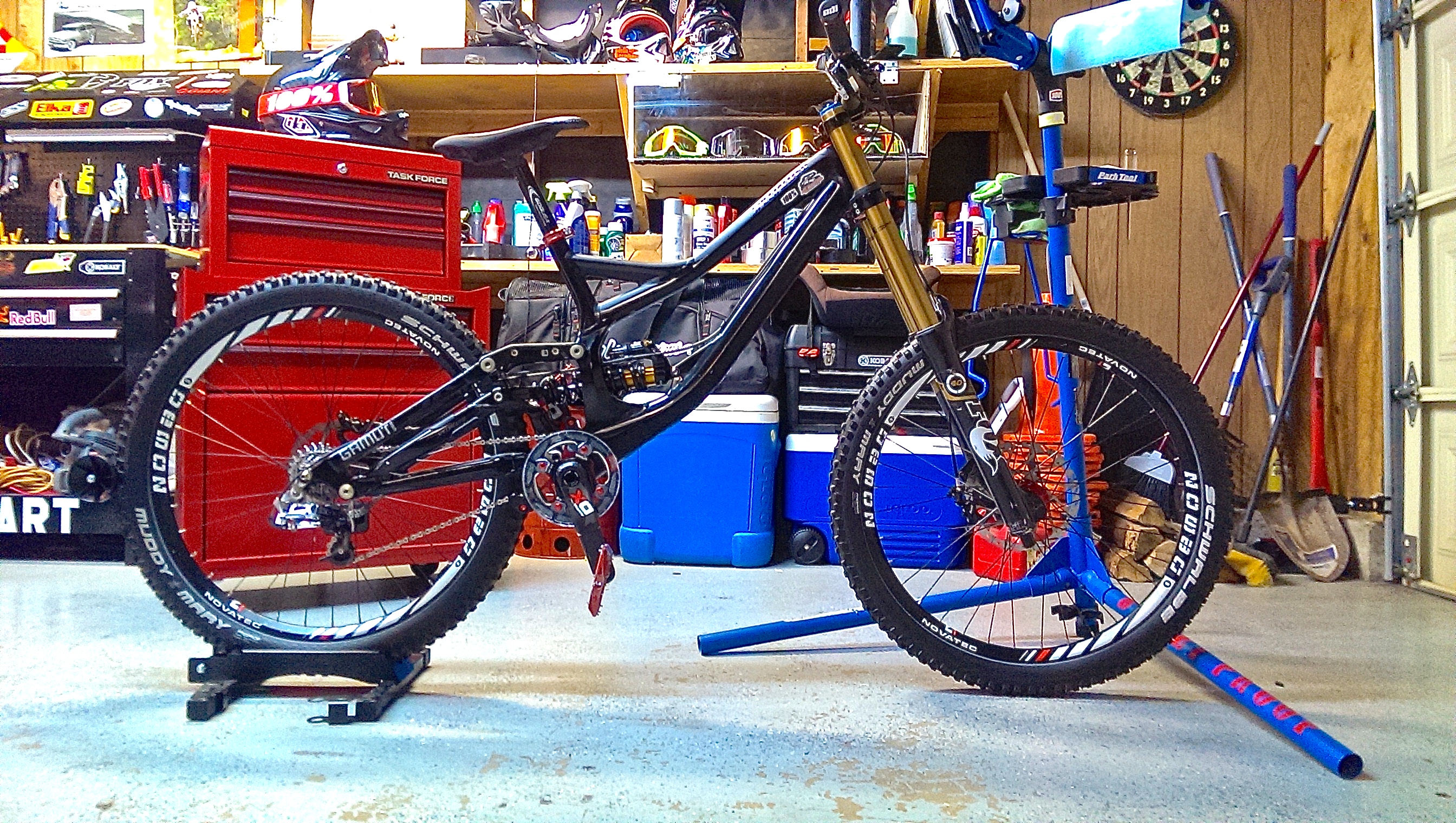 2013 Demo 8 devon.barnhart27's Bike Check Vital MTB