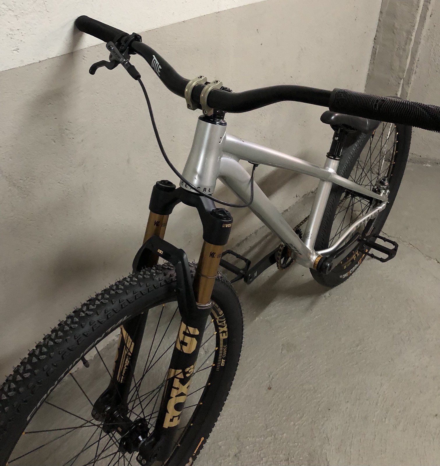commencal absolut 2
